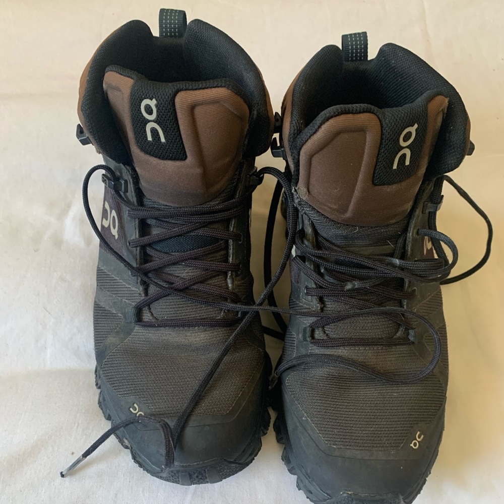 Oncloud rock waterproof women boots size 6 brown and black